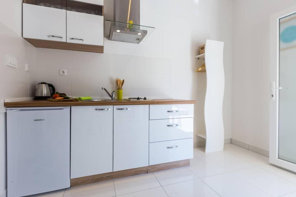 Candy Ap.-Near Center,Bus,Beach+Free Parking Place Zadar Exterior photo