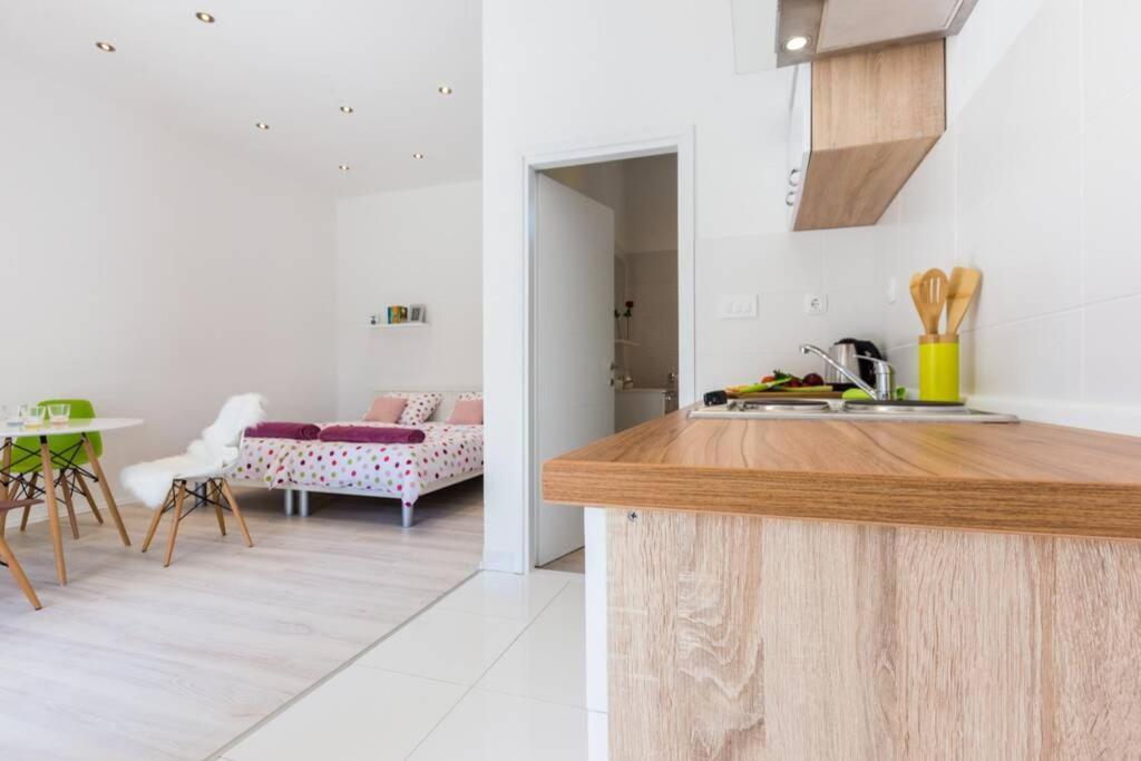 Candy Ap.-Near Center,Bus,Beach+Free Parking Place Zadar Exterior photo